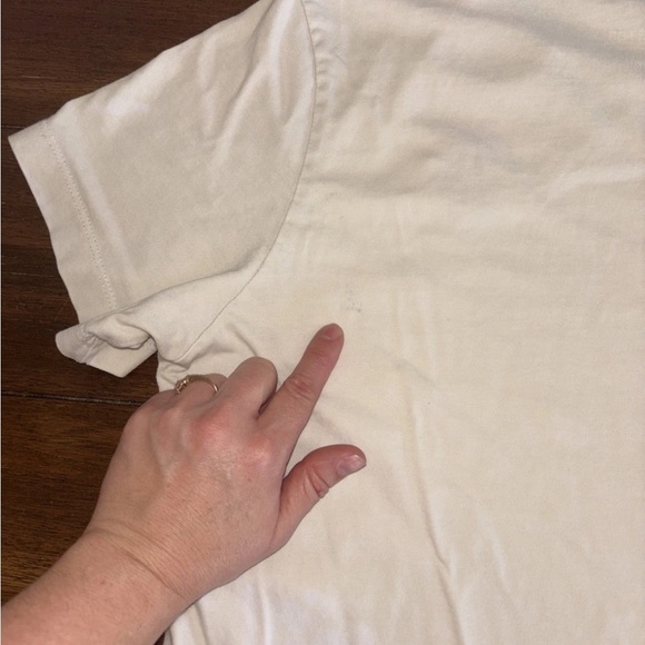 Nike Tee Men's Tshirt Mushroom Logo Beige Size Medium With Flaw - Picture 8 of 13